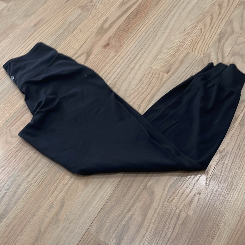 Lululemon Womens Black Joggers, Size 4